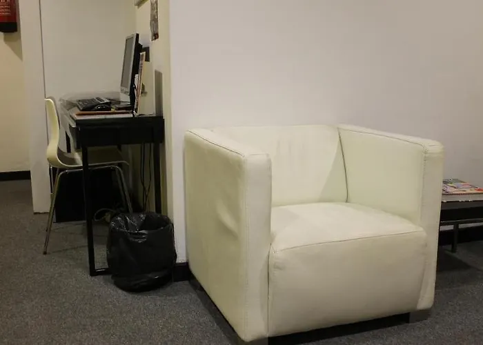 Отель Casa Trafalgar Барселона