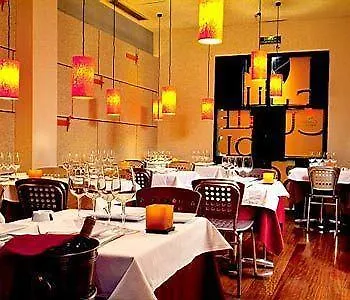 Отель Casa Trafalgar Барселона