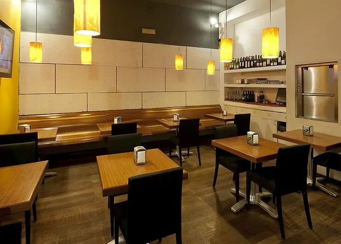 Отель Casa Trafalgar 2*