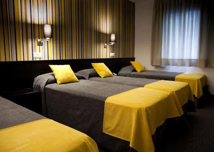 Casa Trafalgar Отель Барселона